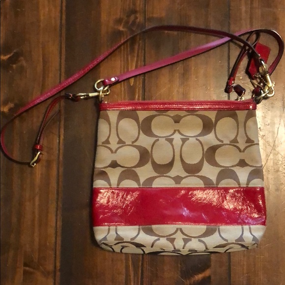 Coach Handbags - Coach crossbody purse